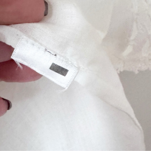 Frame Cali Ramie Lace Inset Sleeveless Top - Picture 8 of 14